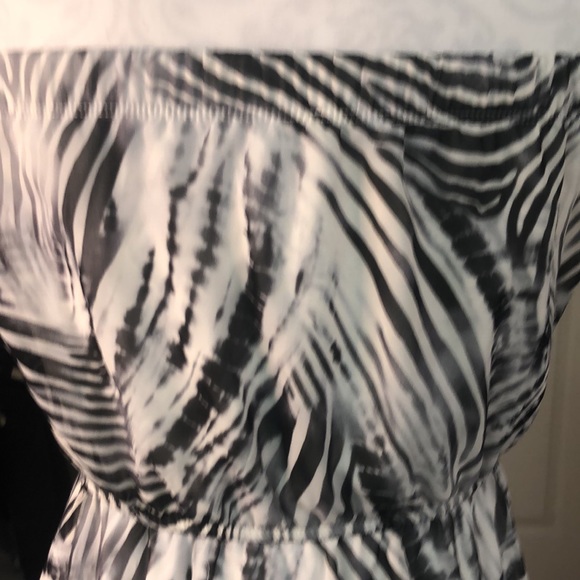 Trendyland Zebra strapless dress size medium - Picture 6 of 14